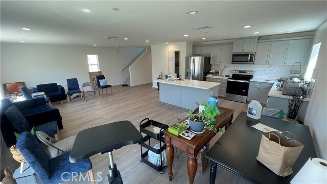 Foto del edificio - 2417 Ellendale Dr