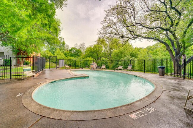 Foto del edificio - 6900 Skillman St