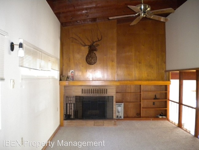 Building Photo - 1816 Lacy Ln