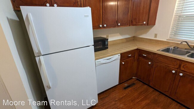 Building Photo - 2 br, 2 bath House - 28 Capri Lane Unit A-1
