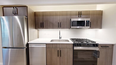 Interior Photo - 322 on North Broad