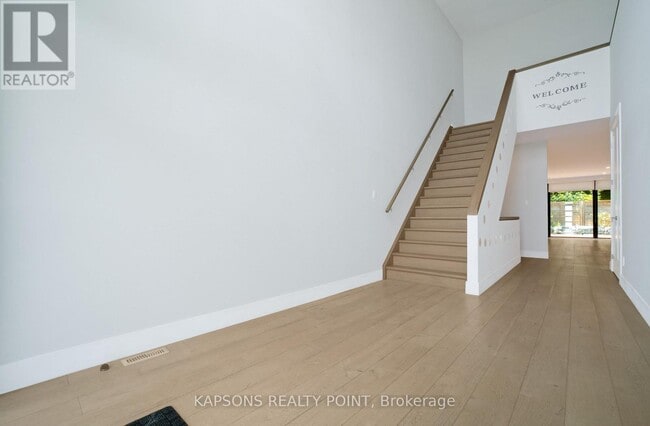 Building Photo - 2368 Red Thorne Ave