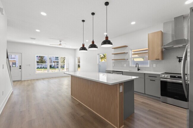 Foto del edificio - 2525 13th Ave N