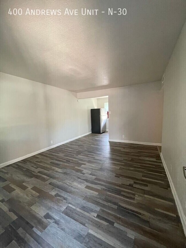Foto del edificio - 400 Andrews Ave