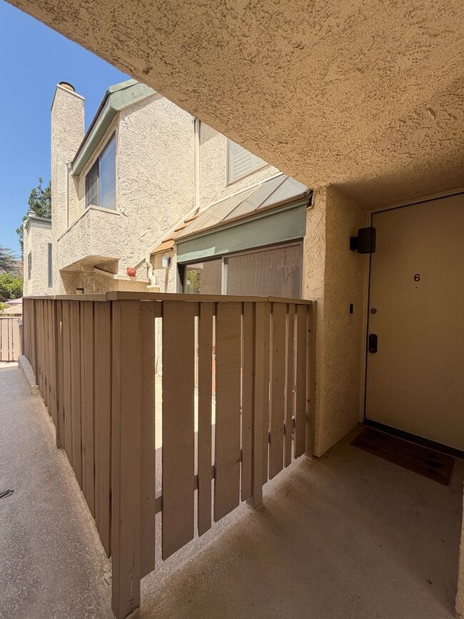 Building Photo - 1734 N Verdugo Rd