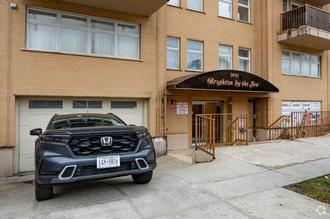 Building Photo - Brighton by the Sea Condominium