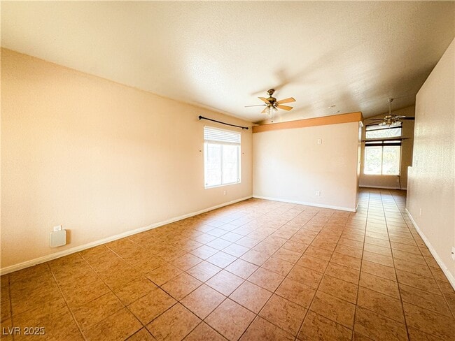 Building Photo - 9436 Lake Creek St