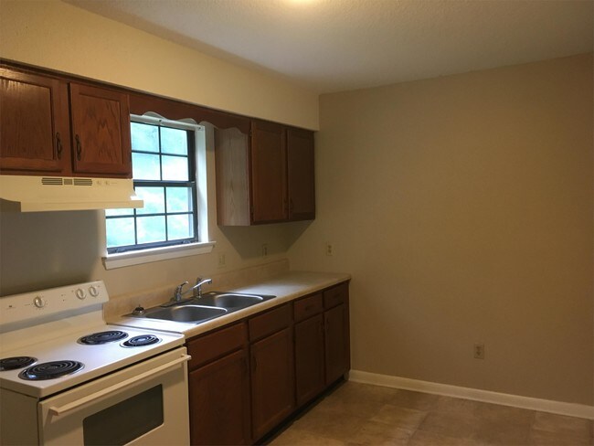 Building Photo - 3204 Gleason Dr