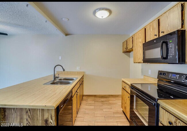 Foto del edificio - 20621 N 31st Ave