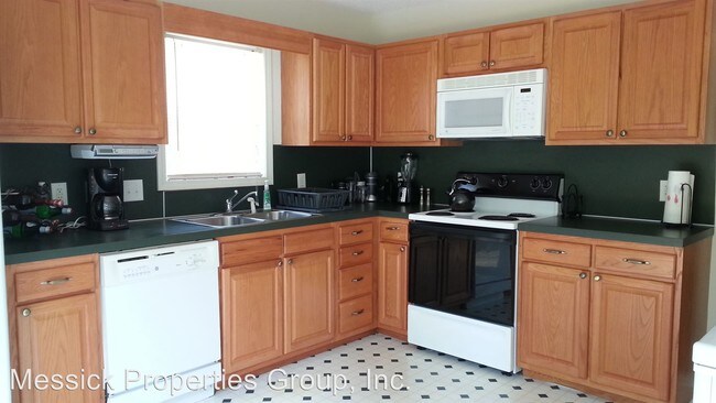 Building Photo - 3 br, 2 bath House - 2220 Emerald Creek Court