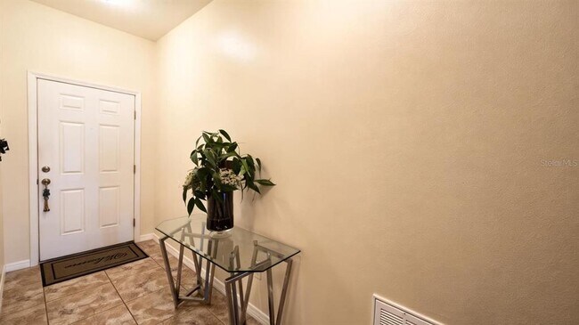 Foto del edificio - 4085 Shadetree Ln
