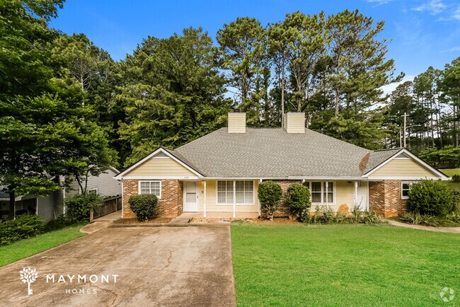 Building Photo - 4947 Farmstead Ct NE