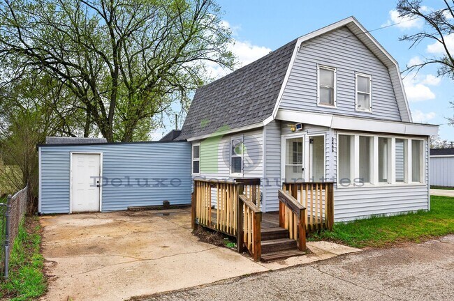 Foto del edificio - 3 Bedroom Single Family Home- Wyoming- Completely Remodeled!!!