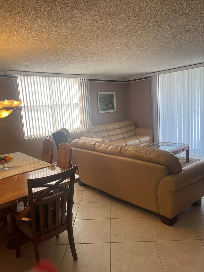 Foto del edificio - 1401 S Ocean Dr