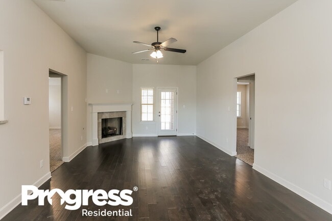 Building Photo - 1415 Chase Cv