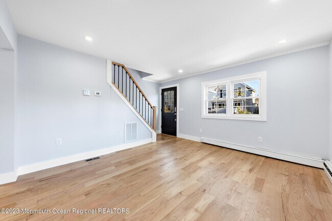 Building Photo - 69 4th St
