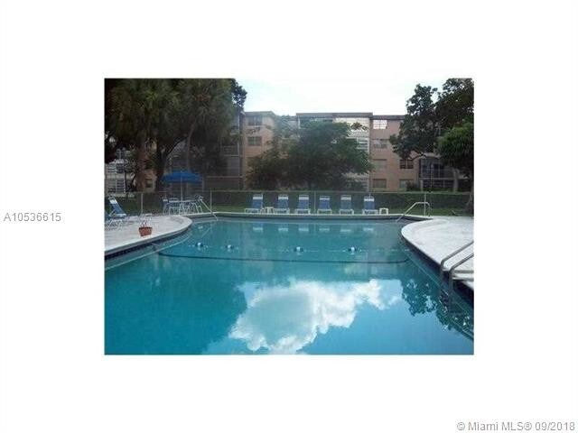 Foto del edificio - 3070 NW 48th Terrace