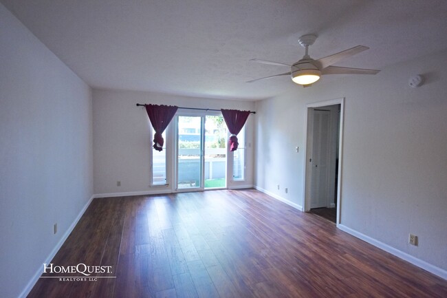 Building Photo - Live in Kailua Town!  Pet Friendly 2Br/2Ba...