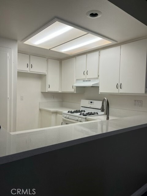 Building Photo - 778 La Tierra St