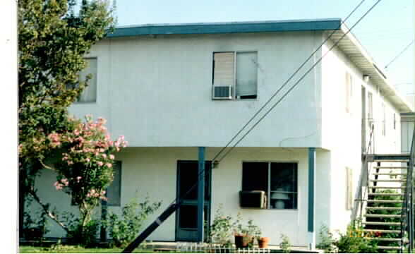 Building Photo - 302 E Italia St