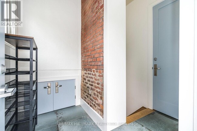 Building Photo - 202 Rusholme Rd