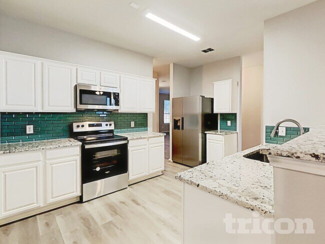 Foto del edificio - 716 Courson Dr