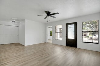 Building Photo - 2181 Linden Rd