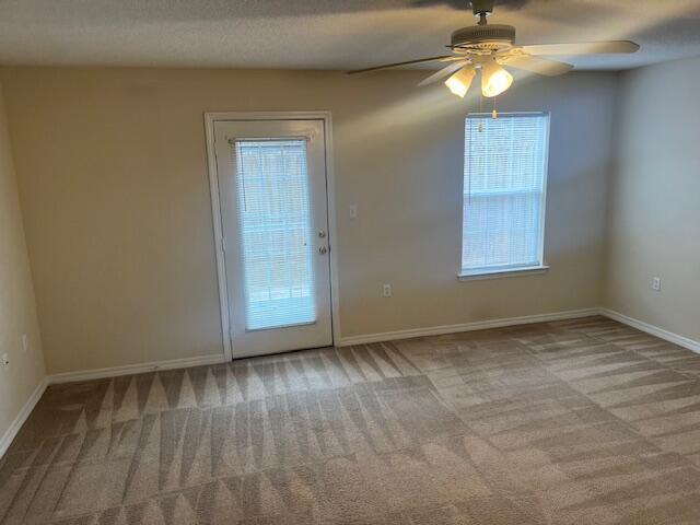 Building Photo - 977 Scenic Oak Ln