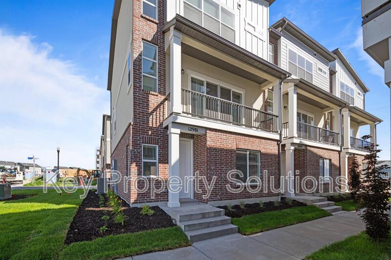Primary Photo - 12981 S. Devils Carden Court - 1