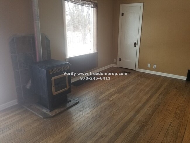 Building Photo - 1015 Belford Ave