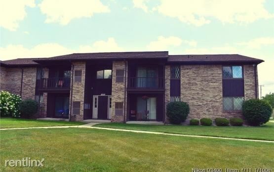 Primary Photo - 266 E 13 Mile Rd
