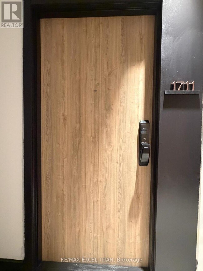 Photo du bâtiment - 1 Fairview Rd E