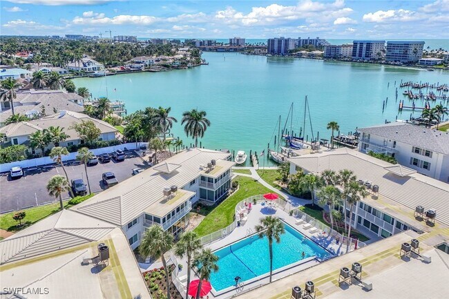 Foto del edificio - 386 Harbour Dr