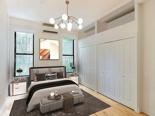 Building Photo - Beautifully renovated and charming 1 bedroom in a prime location