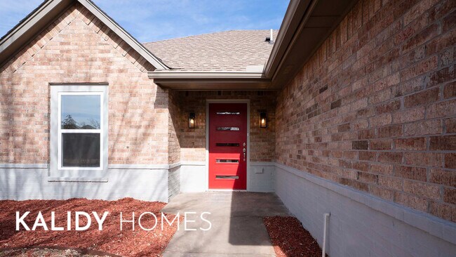 Building Photo - 8609 NW 113th Ct