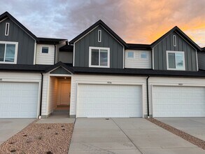 Building Photo - 1936 E Corriente Dr