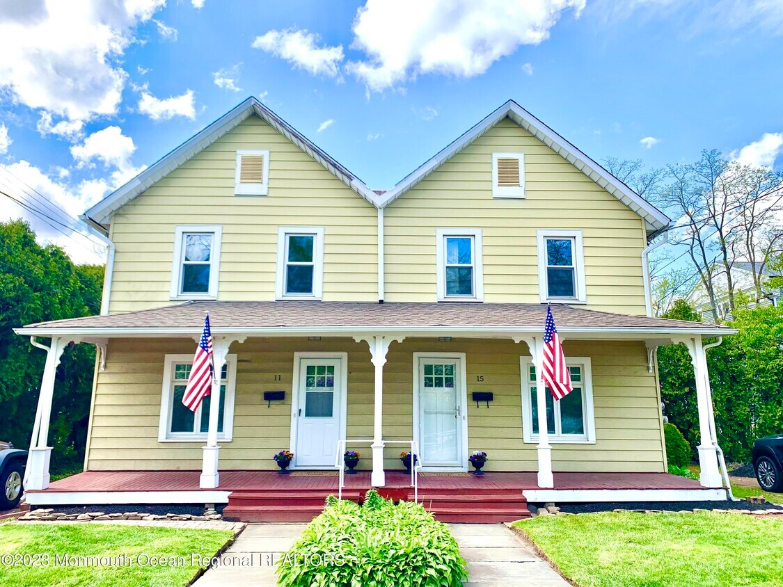 11 Main St, Manasquan, NJ 08736 Townhome Rentals in Manasquan NJ