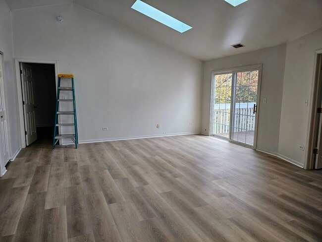 Building Photo - 2219 Waterleaf Ct