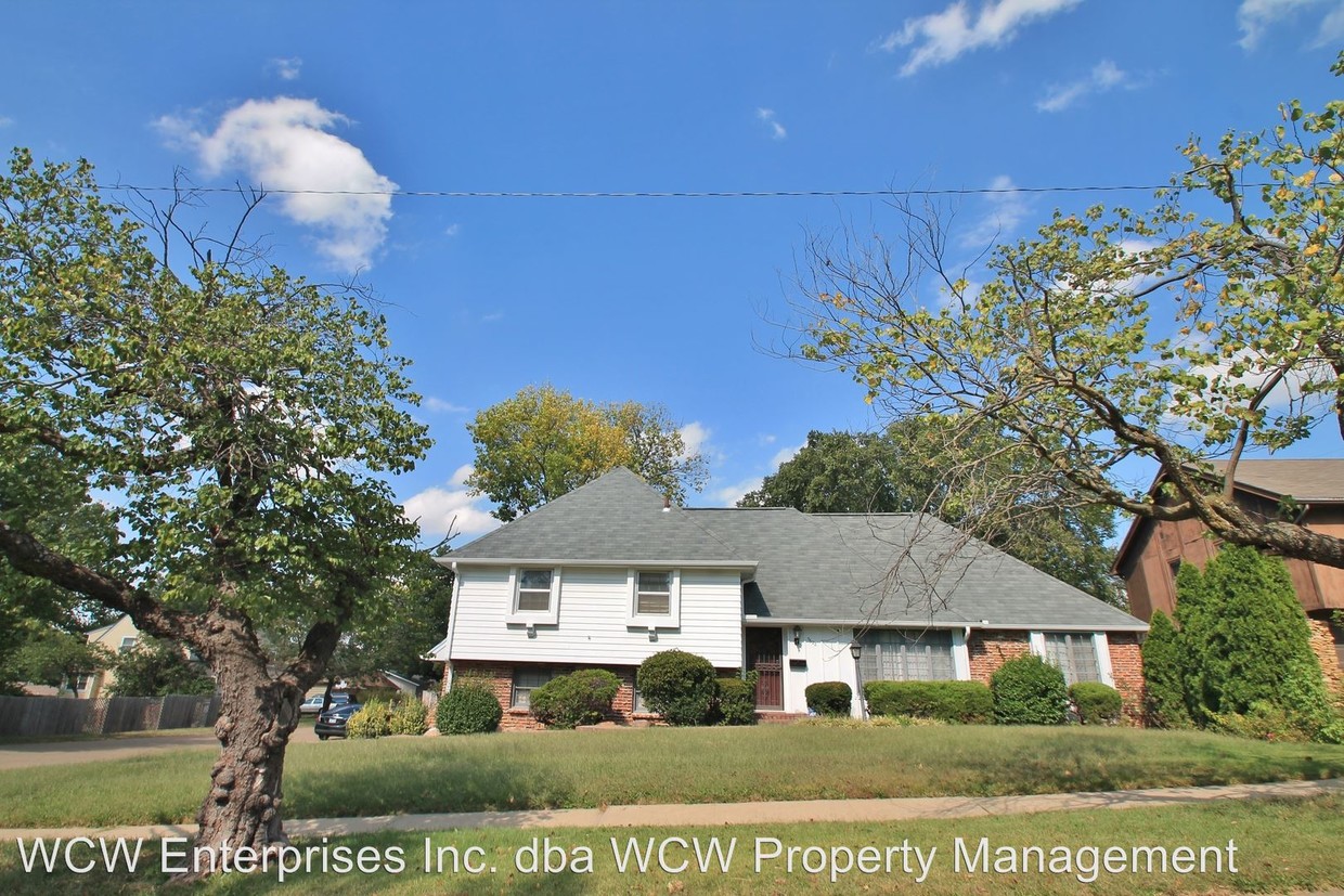 3622 SW 33rd St, Topeka, KS 66614 House Rental in Topeka, KS