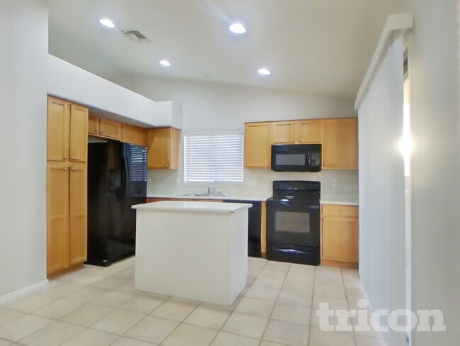 Foto del edificio - 10853 W Sands Dr