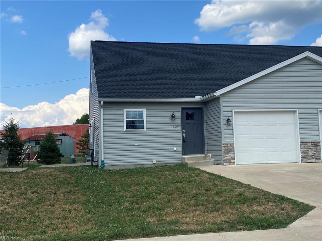 509 5th St NW, New Philadelphia, OH 44663 House Rental in New