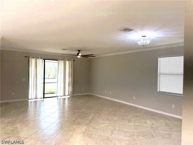 Foto del edificio - 9444 Glenforest Dr