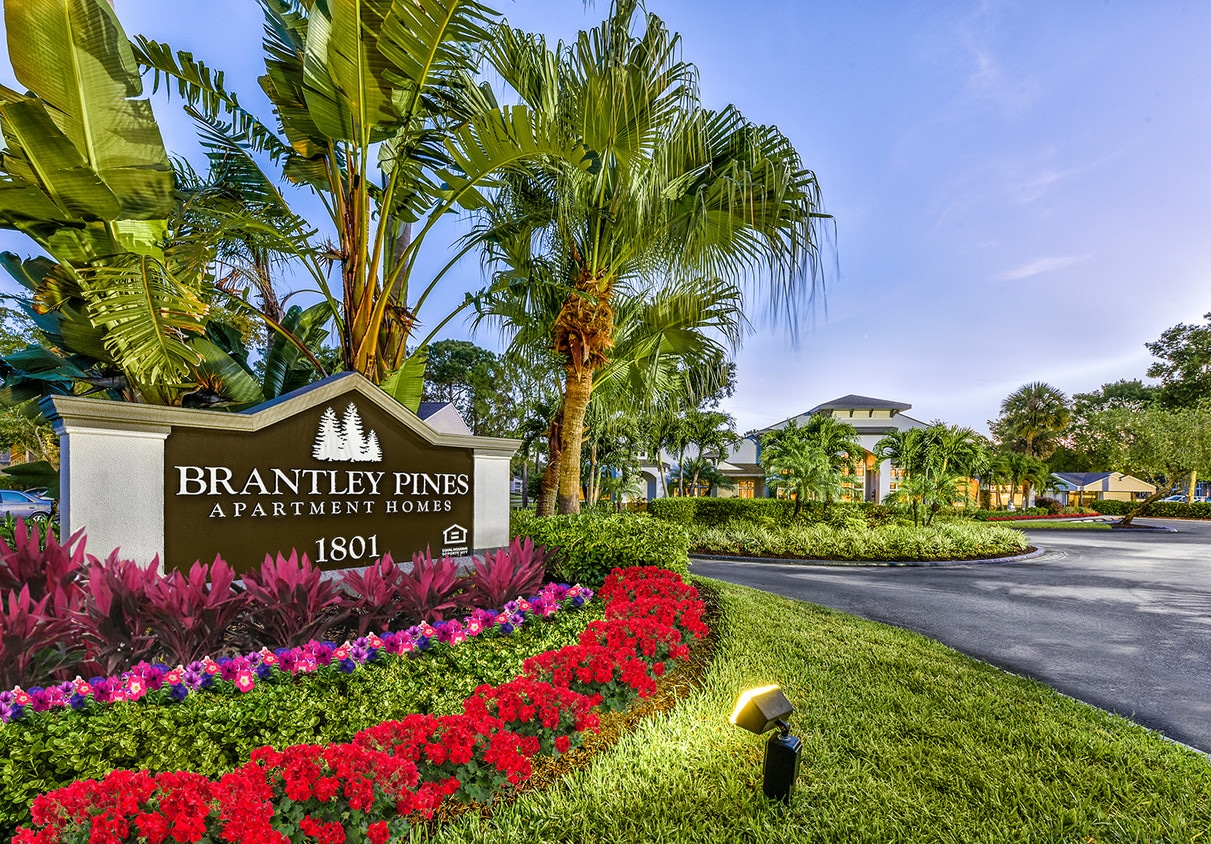 Brantley Pines Apartments in Fort Myers, FL