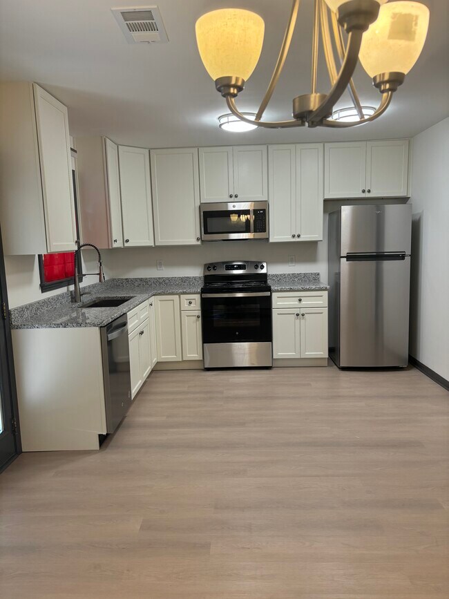 ¡Cocina nueva! - 1685 Bald Ridge Marina Rd
