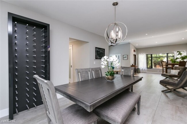 Foto del edificio - 3 br, 2 bath House - 2600 SE 2nd Ct