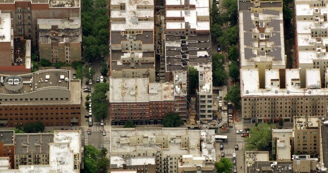 Aerial Photo - Park Row Harlem