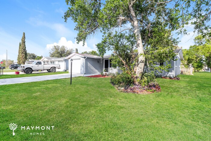 Foto del edificio - 9231 St Regis Ln