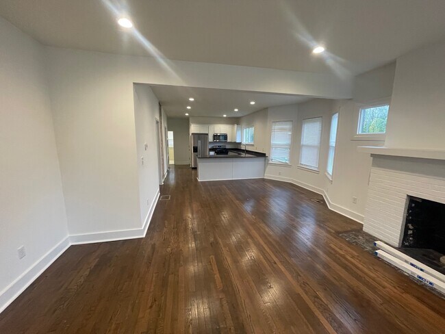 Foto del edificio - 1228 Glynn Ct
