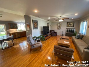 Foto del edificio - 256 Lorenz Rd