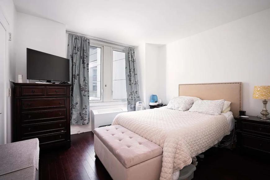 Foto principal - 0 bedroom in New York NY 10069